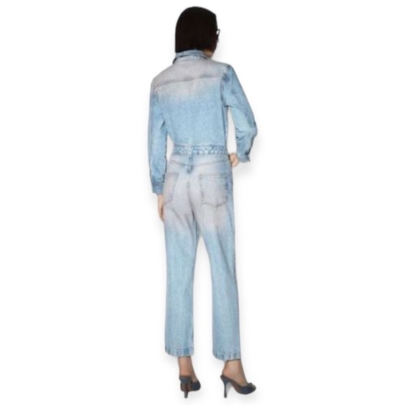 Zara Other - Last
ZARA blue with faint pink dye
denim jumpsuit
